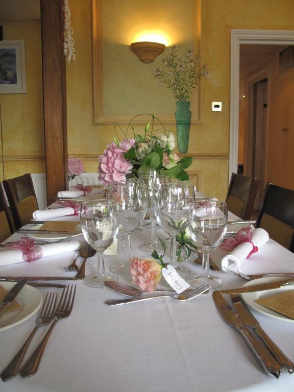 Berties Hotel Romsey Kültér fotó