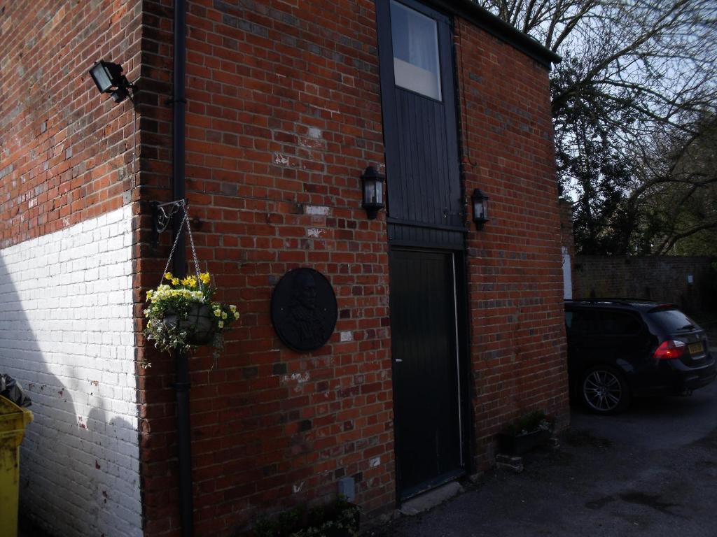 Berties Hotel Romsey Kültér fotó